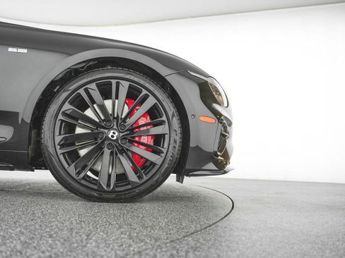 Used 2025 Bentley Continental GT Speed image 19