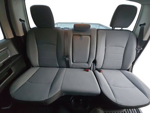 Used 2022 RAM 1500 Classic SLT image 13