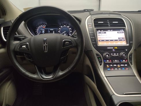 Used 2018 Lincoln MKX Reserve FWD image 22
