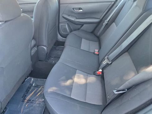 Used 2023 Nissan Sentra SV FWD image 12