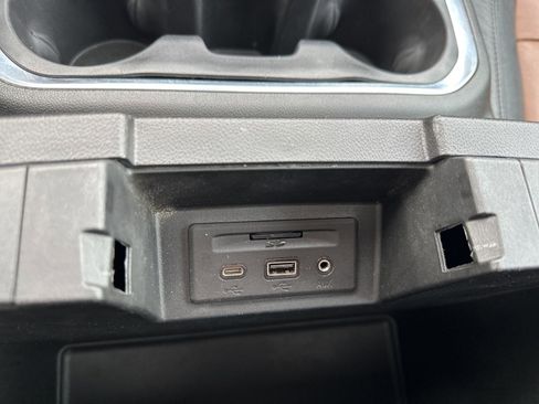 Used 2020 Chevrolet Silverado 3500 High Country w/ Z71 Off-Road Package image 85