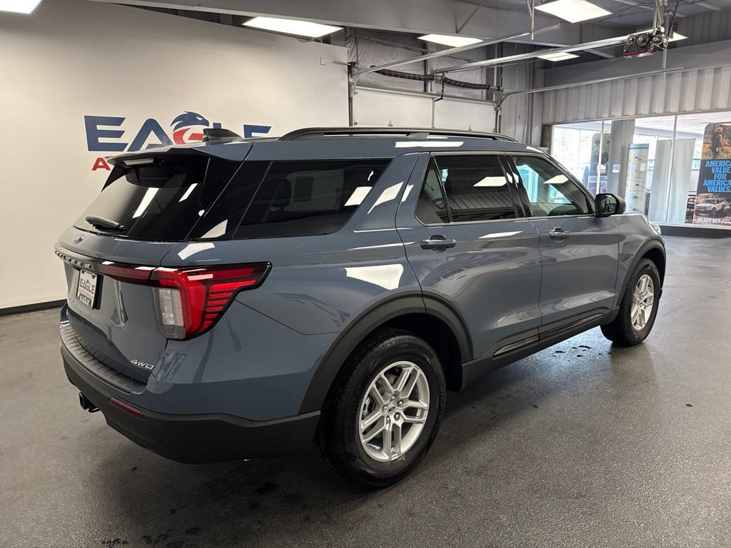 New 2026 Ford Explorer Active AWD/4WD image 12