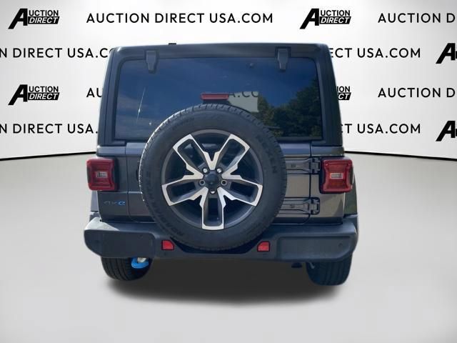 Used 2024 Jeep Wrangler Unlimited w/ Convenience Group AWD/4WD image 9