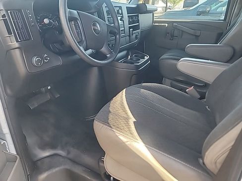 Used 2024 GMC Savana 2500 w/ Driver Convenience Package RWD image 3