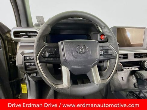 Certified 2025 Toyota Tacoma TRD Off-Road image 11
