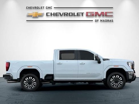 New 2026 GMC Sierra 3500 Denali Ultimate AWD/4WD image 2