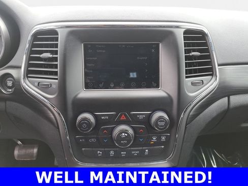 Used 2020 Jeep Grand Cherokee Laredo image 21