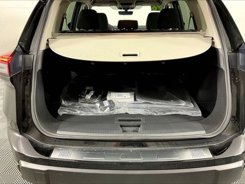 Certified 2026 Nissan Rogue SV AWD/4WD image 35