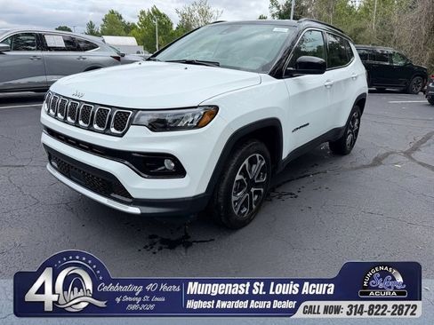 Used 2023 Jeep Compass Limited AWD/4WD image 1