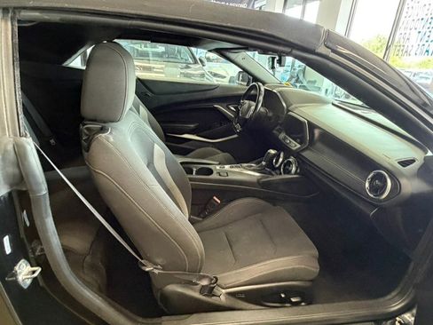Used 2017 Chevrolet Camaro SS RWD image 23