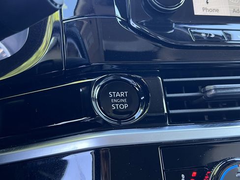 Certified 2025 Nissan Pathfinder SL AWD/4WD image 20