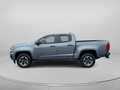 Used 2021 Chevrolet Colorado Z71 w/ Safety Package AWD/4WD image 8
