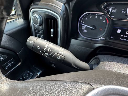Used 2019 GMC Sierra 1500 SLT w/ SLT Premium Plus Package AWD/4WD image 32