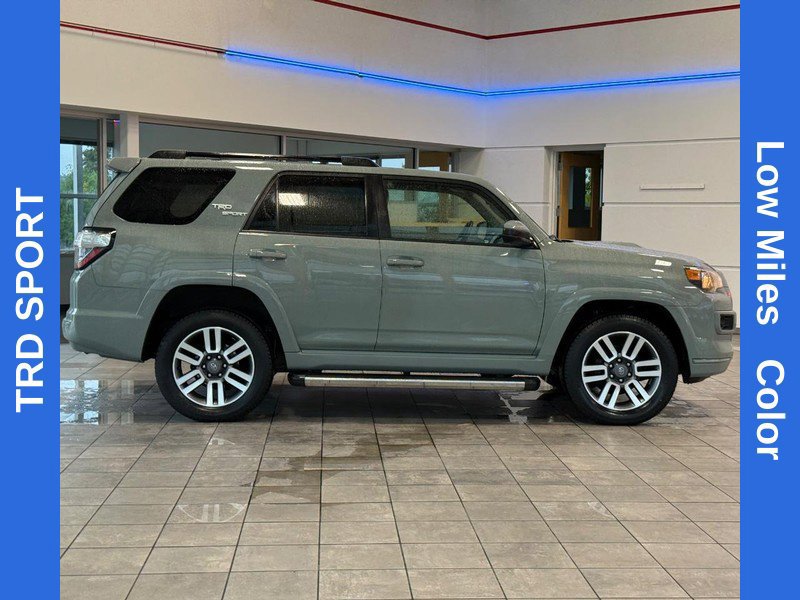 Used 2023 Toyota 4Runner TRD Sport AWD/4WD image 2