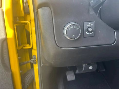 Used 2023 Chevrolet Express 2500 RWD image 11