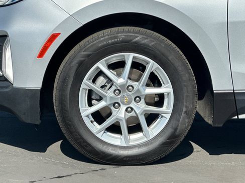 Used 2022 Chevrolet Equinox LT w/ Driver Convenience Package FWD image 37