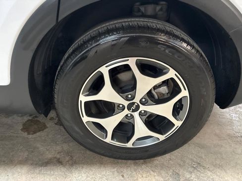 Used 2022 Kia Telluride EX FWD image 12