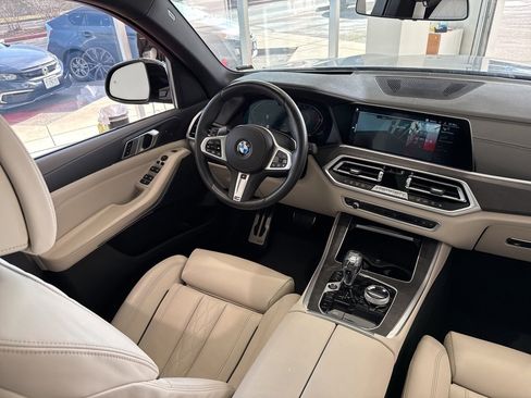 Used 2022 BMW X5 xDrive40i w/ M Sport Package image 47