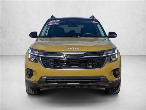 Used 2024 Kia Seltos X-Line image 2