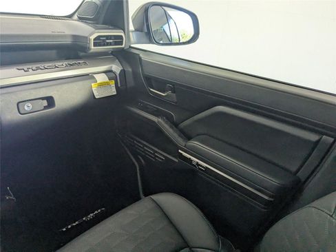 New 2025 Toyota Tacoma TRD Off-Road image 8