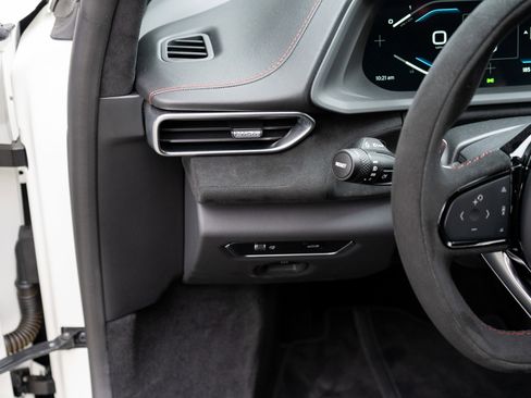 Used 2024 Lotus Emira First Edition image 25