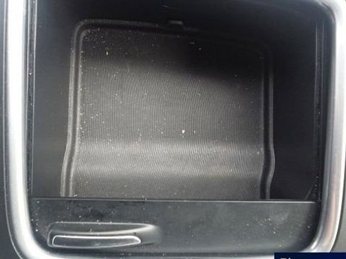 Used 2023 Chrysler Pacifica Touring-L FWD image 42