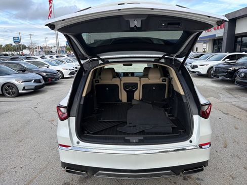 Used 2025 Acura MDX FWD image 21