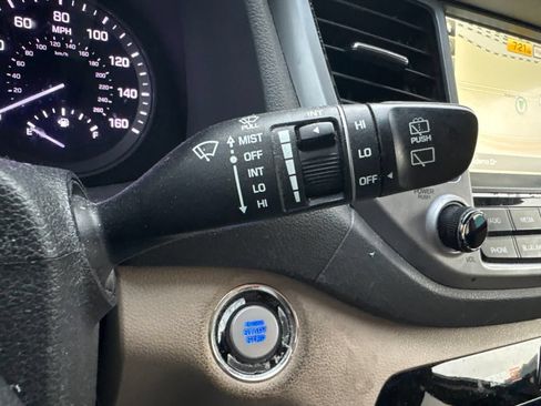 Used 2017 Hyundai Tucson SE Plus w/ Cargo Package FWD image 20