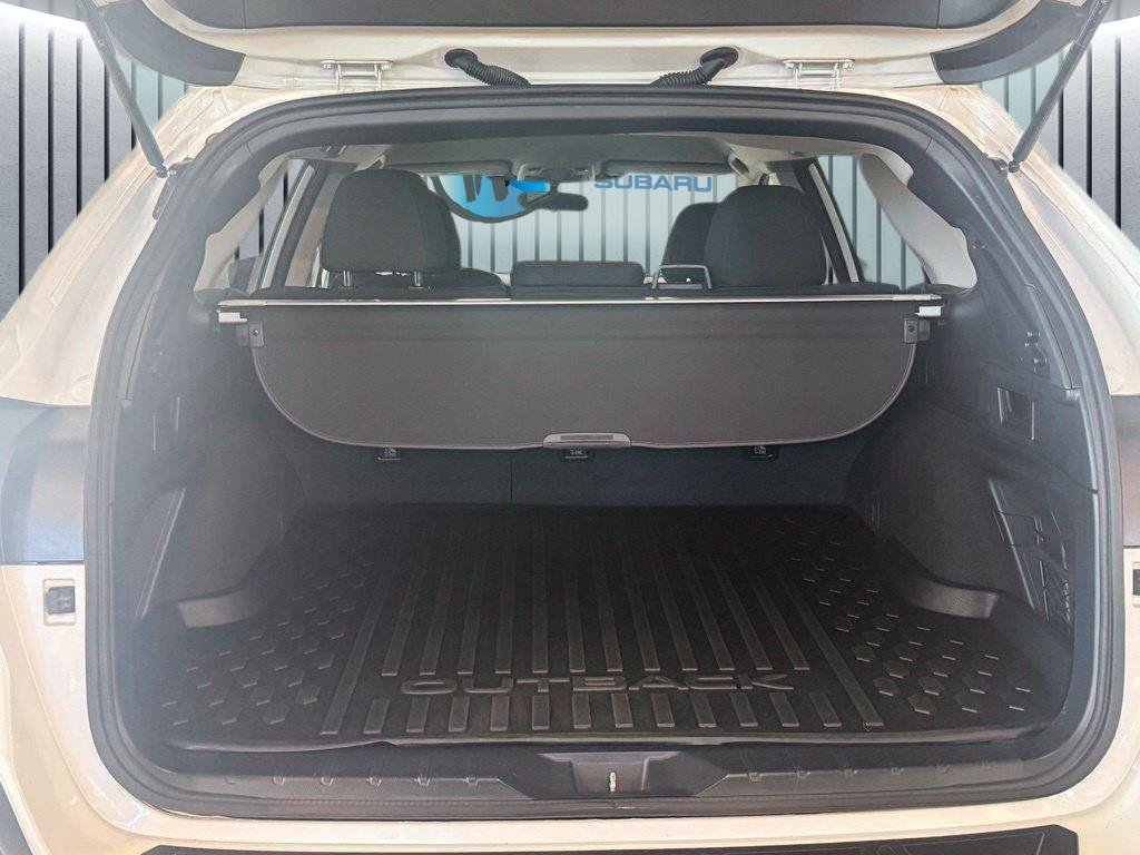 Certified 2025 Subaru Outback Premium AWD/4WD image 9