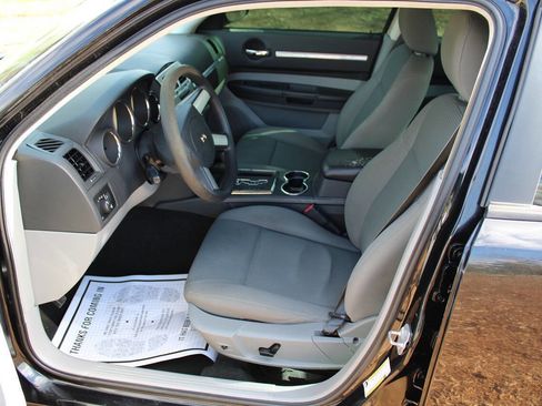 Used 2009 Dodge Charger SXT image 15