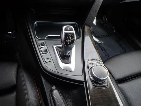 Used 2017 BMW 330i xDrive Sedan image 19