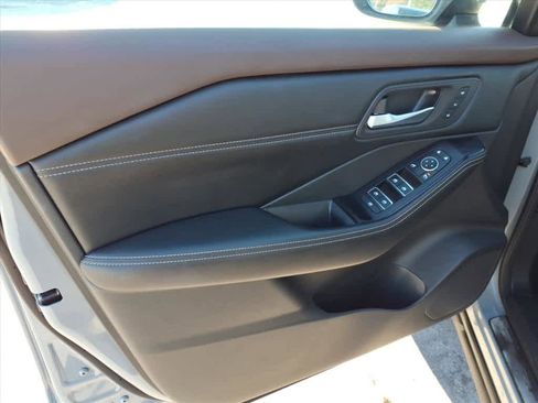 Certified 2023 Nissan Rogue SL w/ SL Premium Package image 10