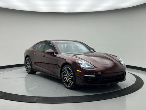 Used 2023 Porsche Panamera 4S image 7