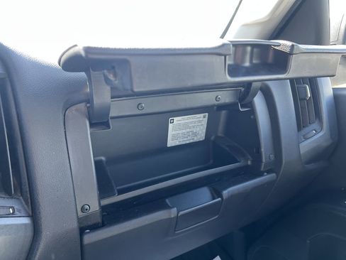 Certified 2018 Chevrolet Silverado 1500 Custom w/ Custom Value Package image 25