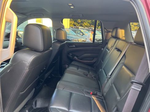 Used 2017 GMC Yukon SLT image 25