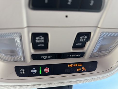 Used 2023 GMC Acadia Denali w/ Denali Technology Package FWD image 54