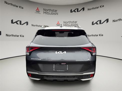 Used 2023 Kia Sportage X-Line w/ X-Line Premium Package image 3