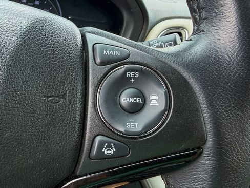 Used 2019 Honda HR-V Touring image 19