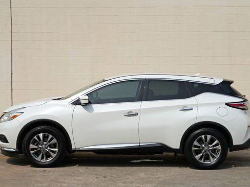 Used 2016 Nissan Murano S FWD image 39
