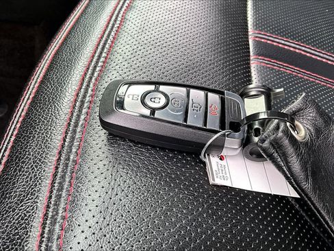 Used 2021 Ford Expedition Max Limited image 14