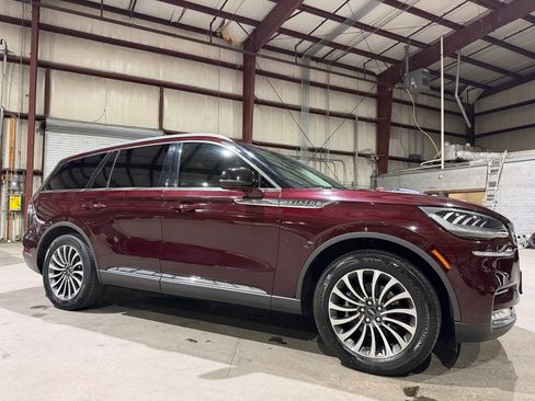 Used 2020 Lincoln Aviator Reserve w/ Equipment Group 201A AWD/4WD image 3