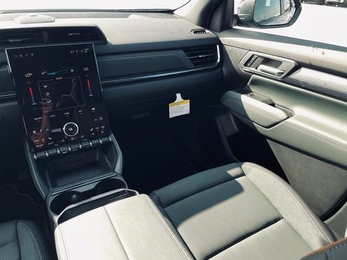 New 2026 GMC Terrain AT4 w/ Technology Package II image 22