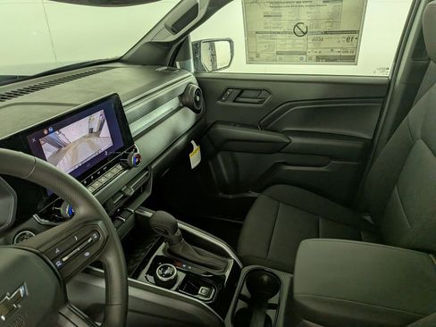 New 2026 Chevrolet Colorado ZR2 w/ Technology Package image 22