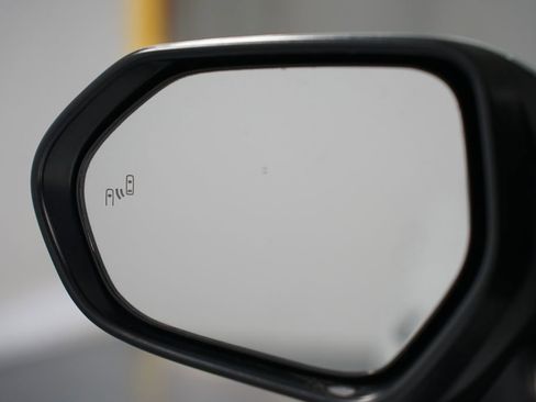 Certified 2023 Toyota Camry SE image 24