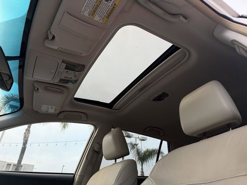 Used 2014 Subaru Outback 2.5i Limited image 16