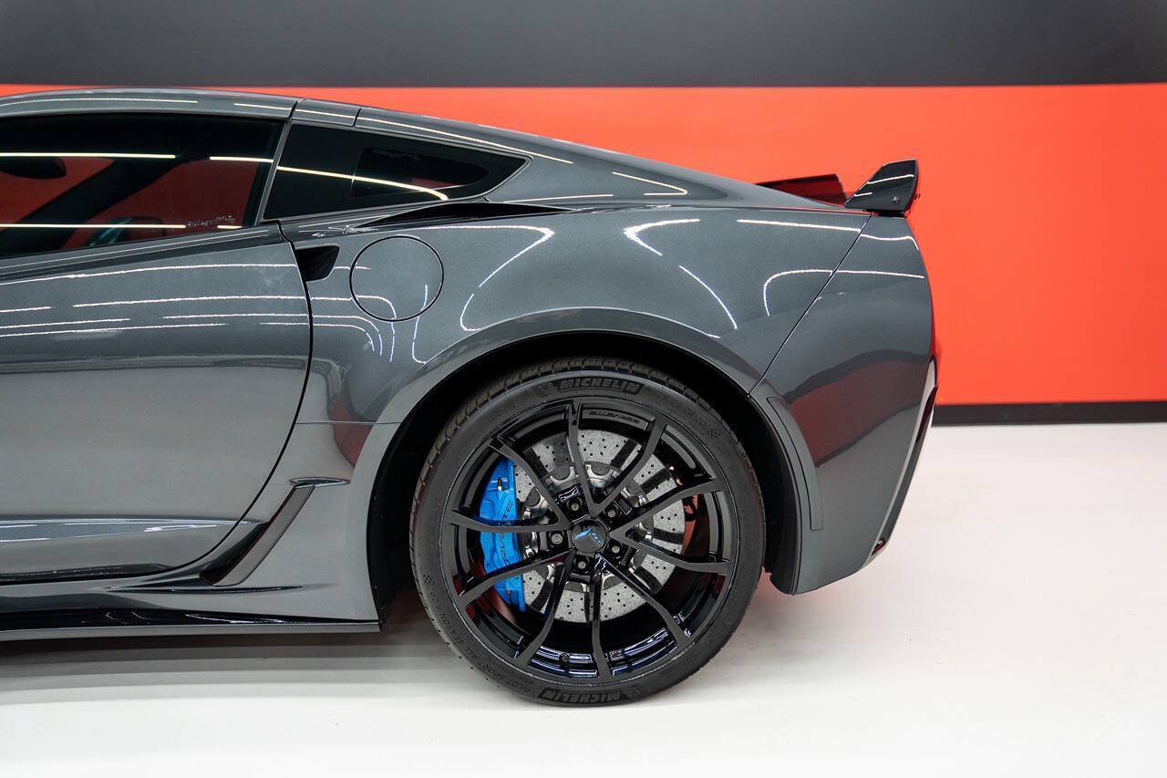 Used 2017 Chevrolet Corvette Grand Sport RWD image 24