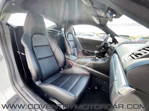 Used 2018 Porsche 718 Cayman RWD image 27
