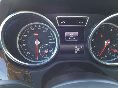 Used 2018 Mercedes-Benz GLS 450 4MATIC image 35