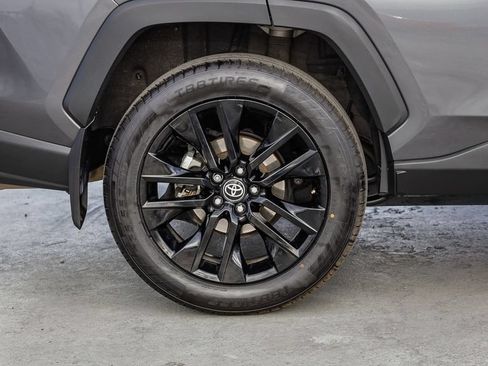 Used 2022 Toyota RAV4 XLE Premium AWD/4WD image 12
