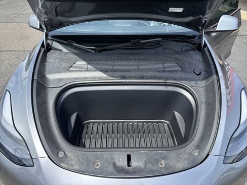 Used 2025 Tesla Model Y Performance AWD/4WD image 11